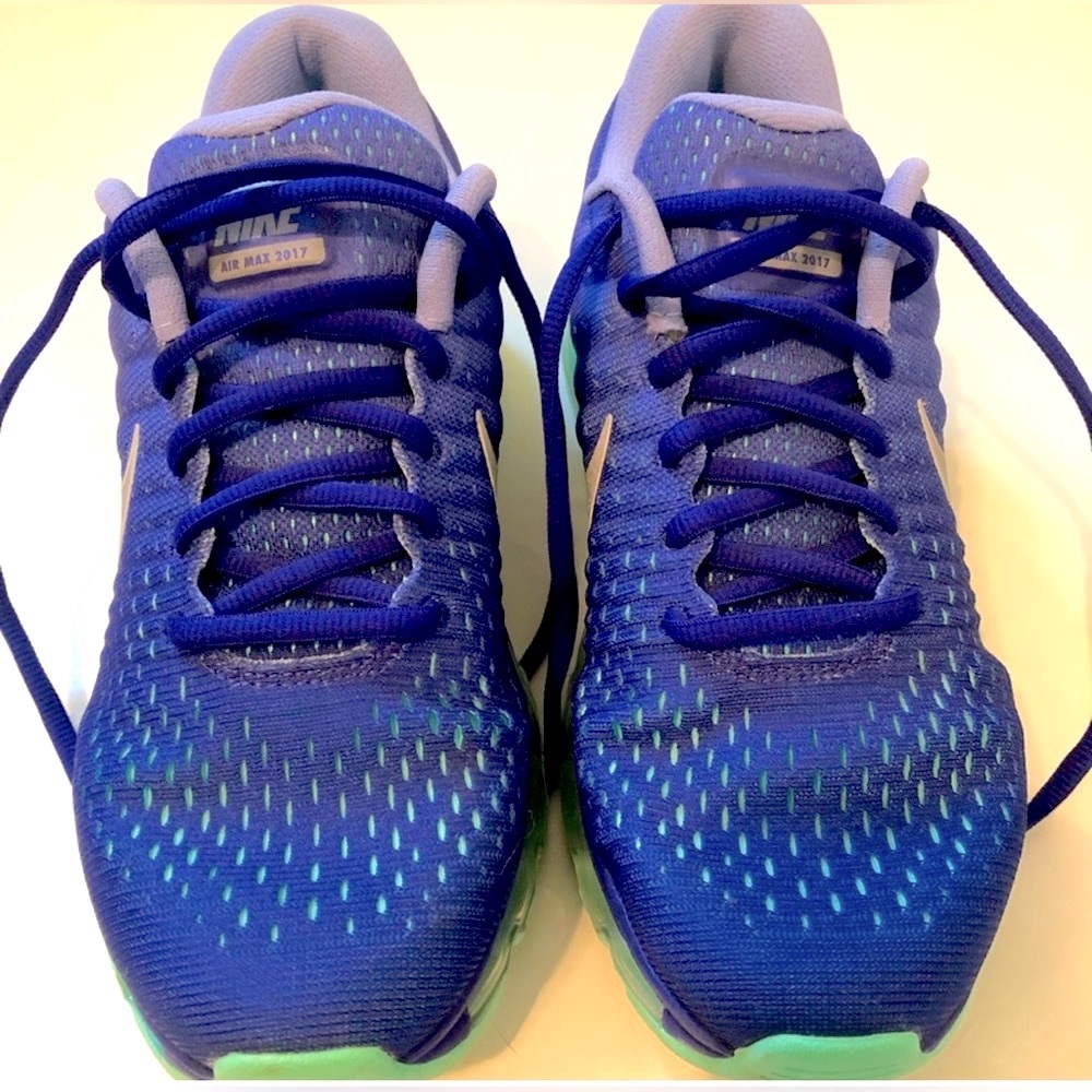 Nike AirMax size 7.5
